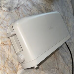 bella 2-Slice Slim Toaster with Extra Long Slot